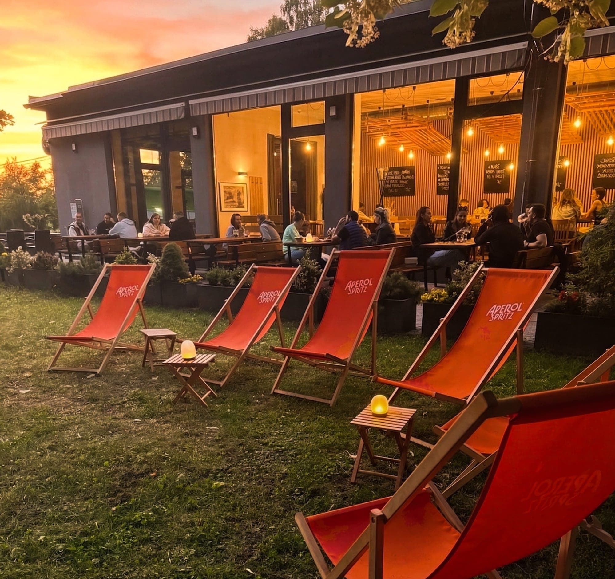 Terasa — dekorace na stěně